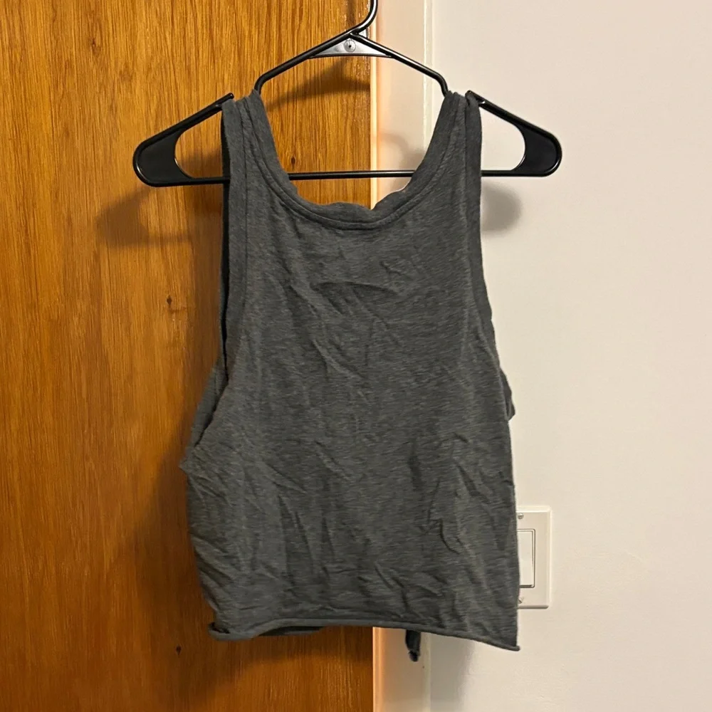 PINK Victoria's Secret Gray Muscle Tee - Picture 5 of 5